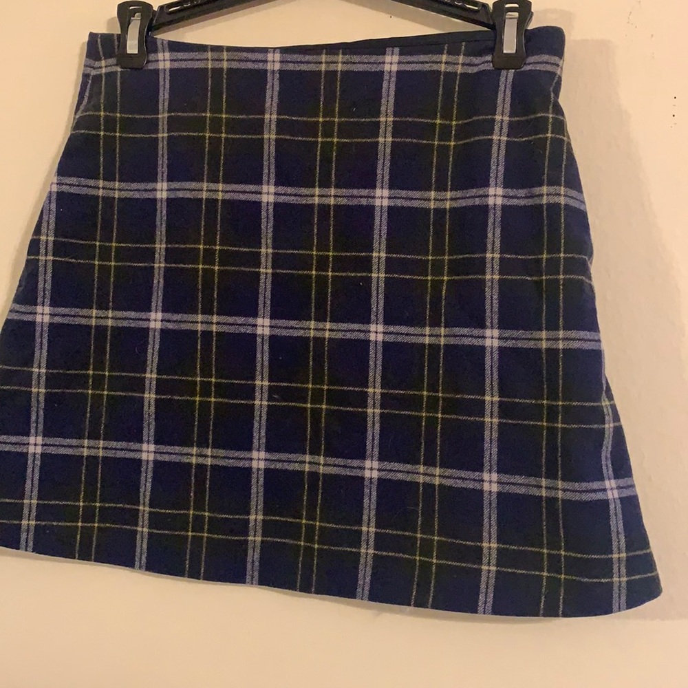 Short skirt